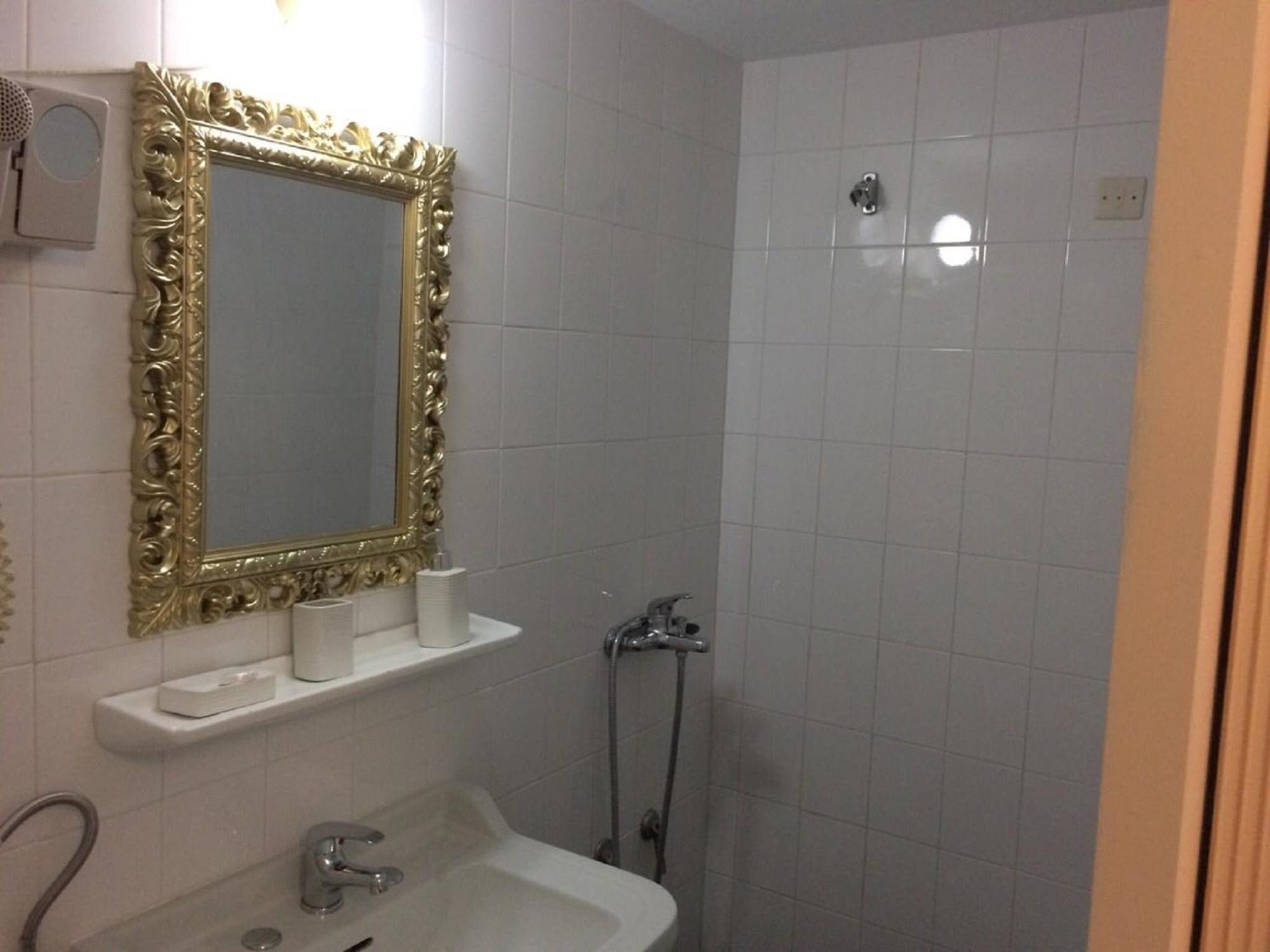 Hotel Acropolis Kavála Ngoại thất bức ảnh